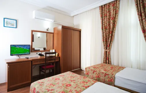 Triana Hotel Номера Photos