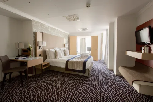 Radisson Blu Waterfront Hotel, Jersey Photos