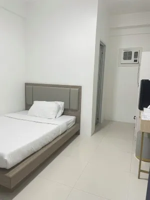 HOTEL THE MIR Photos