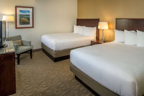 DoubleTree by Hilton Portland, or Rooms Photos