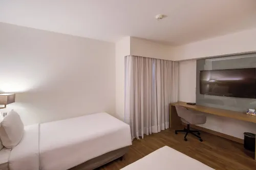 Radisson Red Campinas Huoneet Photos