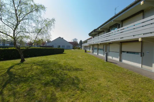 Hôtel Kyriad Chantilly Sud Luzarches Extérieur Photos
