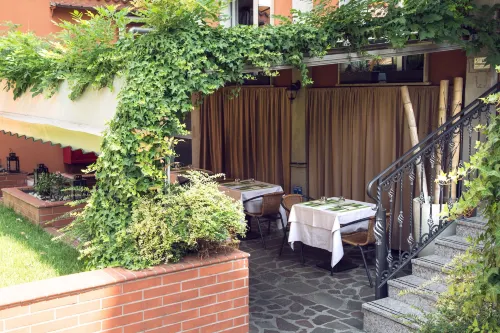 Eco Hotel Milano & BioRiso Restaurant Exterior Photos