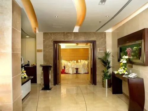 Landmark Grand Hotel Restauration Photos