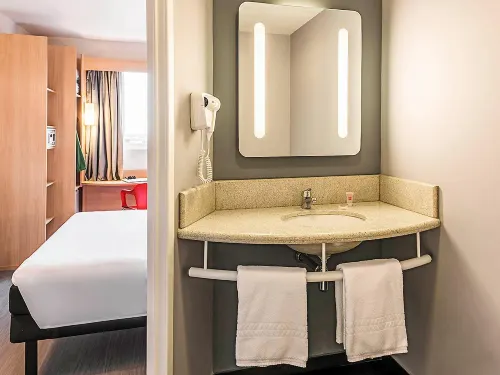 ibis Chapeco Rooms Photos