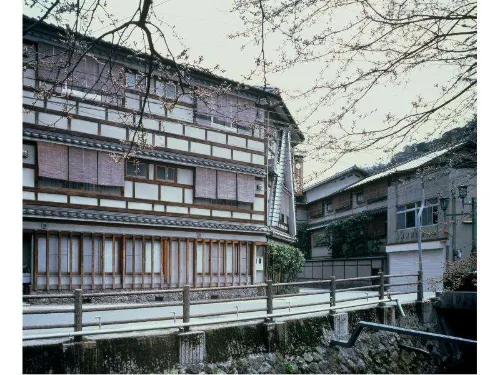 Sennennoyu Koman Esterni Photos