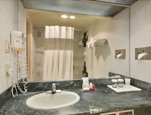 Ramada by Wyndham South El Monte Номера Photos