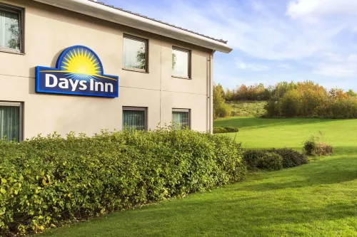 Days Inn by Wyndham Cannock Norton Canes M6 Toll Chambres Photos