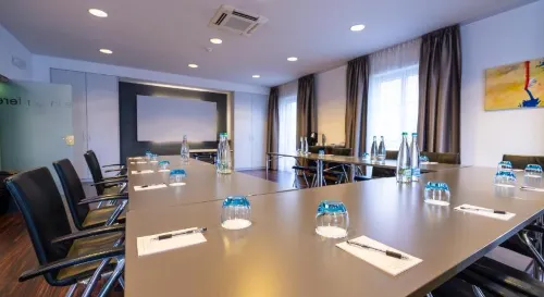 The Ambassador Business Facilities Photos