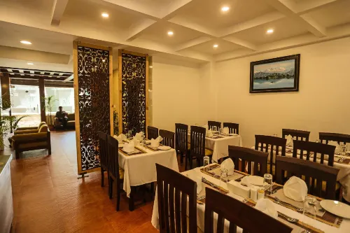 Hotel Jay Suites Mahlzeiten Photos