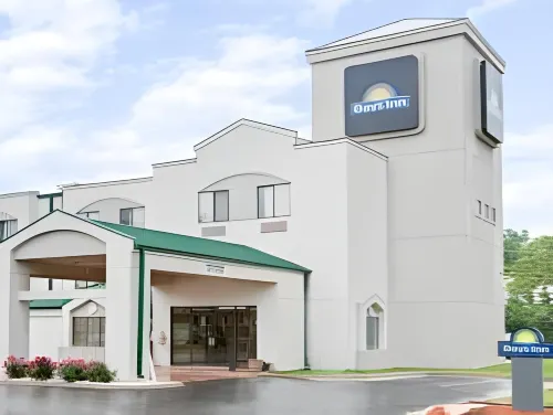 Days Inn by Wyndham Blue Springs Außen Photos
