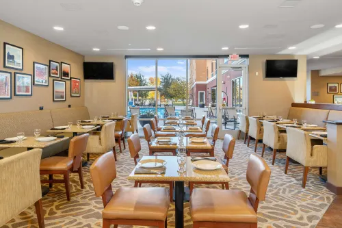 Cambria Hotel Plano - Frisco Ristorazione Photos