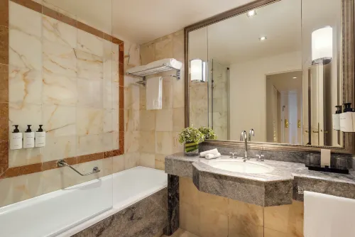InterContinental Chantilly Chateau Mont Royal Rooms Photos