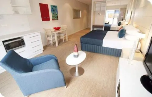 Broadwater Mariner Resort Rooms Photos