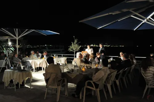 King Saron Hotel Resort Питание Photos