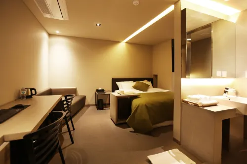 Vine Hotel Photos