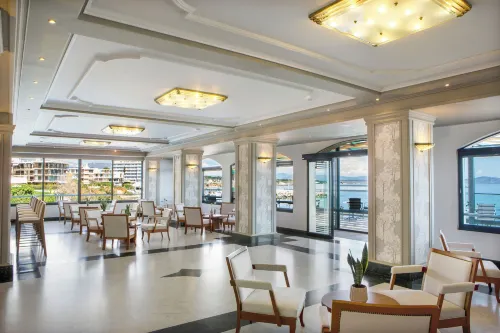 Ramada by Wyndham, Athens Club Attica Riviera Espaces publics Photos