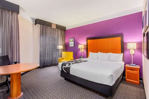 La Quinta Inn & Suites by Wyndham Raleigh Durham Airport Værelser Photos
