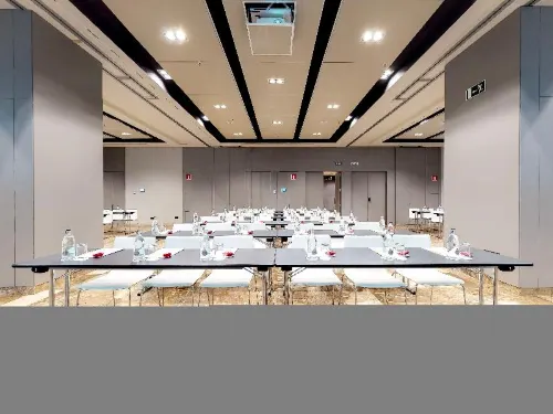 Novotel Madrid Center Business Photos