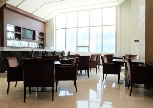Mandarin Plaza Hotel Dining Photos