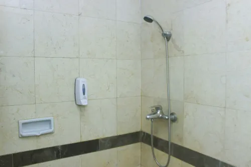 Mega Anggrek Hotel Jakarta Slipi Zimmer Photos