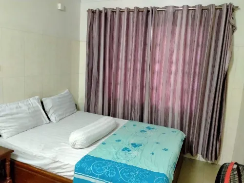 Empire House, Phnom Penh Photos