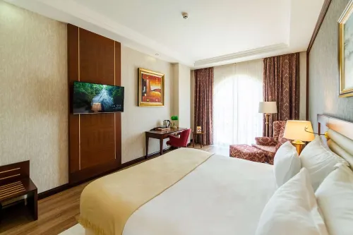 Wellborn Luxury Hotel Rooms Photos
