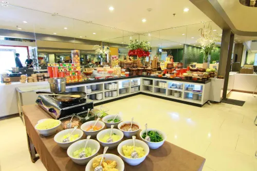 Hotel @HOM Semarang by Horison Makanan Photos