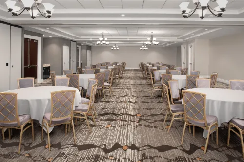 Embassy Suites by Hilton la Quinta Hotel & Spa Restauration Photos
