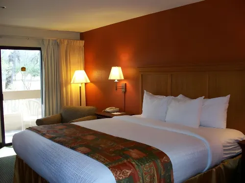 Best Western Plus Sonora Oaks Hotel  Conference Center Zimmer Photos
