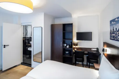 Hotel Nes Rooms Photos