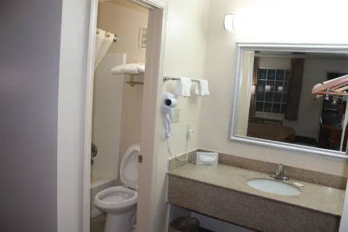 Americas Best Value Inn Tuscaloosa Chambres Photos