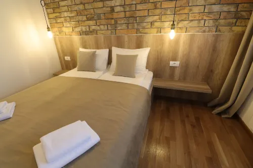 All Seasons Residence Kamar Photos