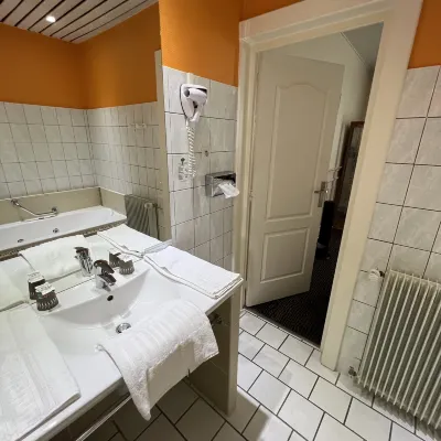 Grand Hotel de Valenciennes Photos