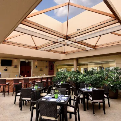 Gefinor Rotana Restauranger Photos