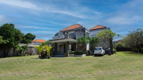 Teges Inn Kuta Exterior Photos