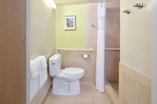 Aston Waikiki Circle Hotel Photos