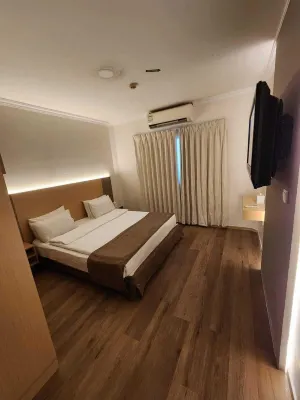 Sharjah International Airport Hotel Rooms Photos