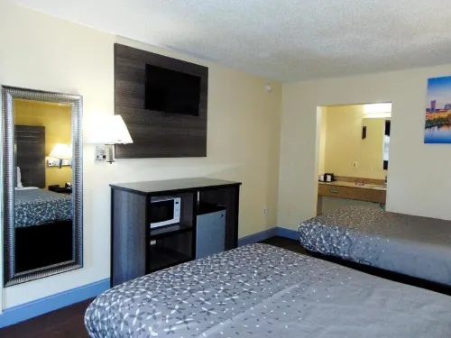 Knights Inn Antioch Photos