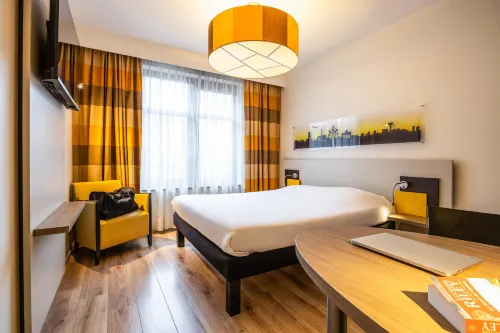 Ibis Styles Brussels Centre Stephanie Rooms Photos