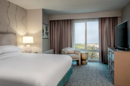 DoubleTree by Hilton Chicago - North Shore Conference Center Huoneet Photos
