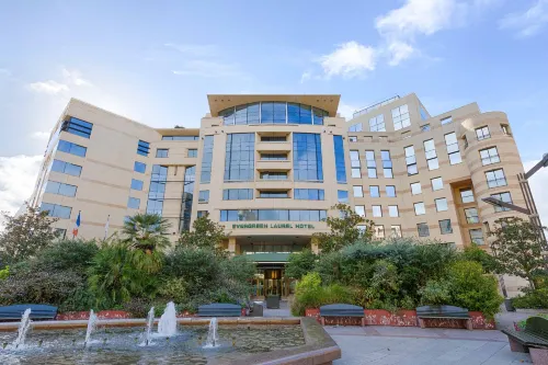 Evergreen Laurel Hotel Exterior Photos