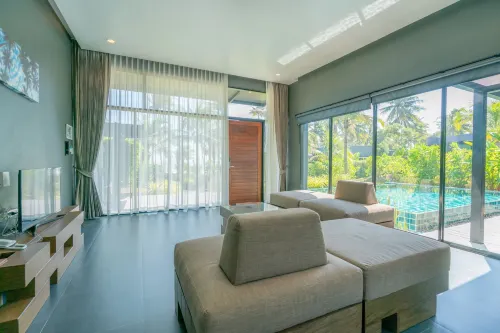 Seanery Beach Resort Kamar Photos