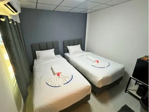 Cheap N Clean Budget Accommodation Photos