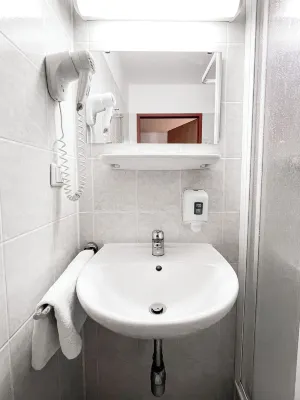 Lenas Donau Hotel Phòng Photos