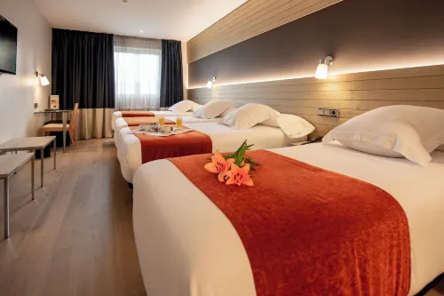 Hotel Avenida Rooms Photos
