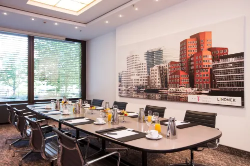 Lindner Hotel Dusseldorf Seestern - JDV by Hyatt Geschäftseinrichtungen Photos