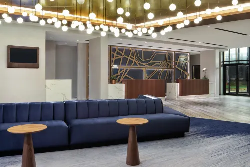 DoubleTree by Hilton Hotel Newark Airport Public Areas Photos