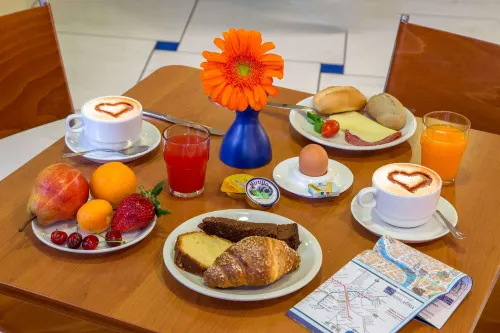 Best Western Blu Hotel Roma Dining Photos