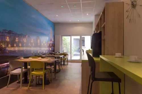 Hôtel Parisiana, Paris Gare de l'Est Restauration Photos